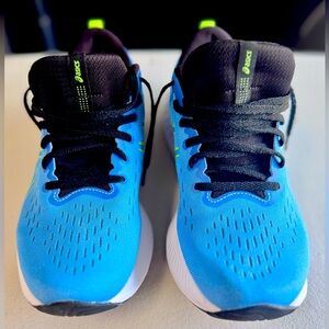 Asics Dynamic Blue and Black Running Shoes